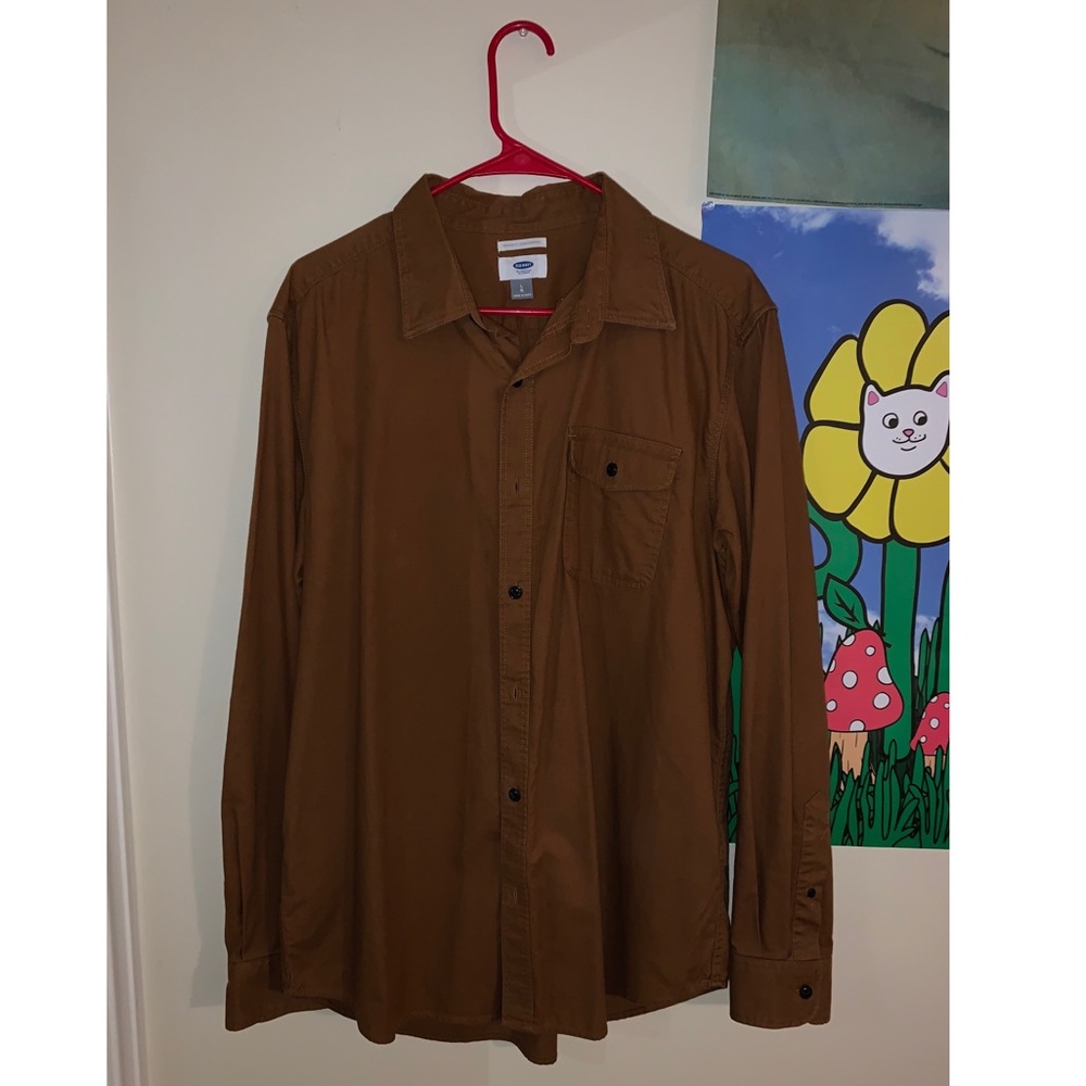 Vintage looking button up